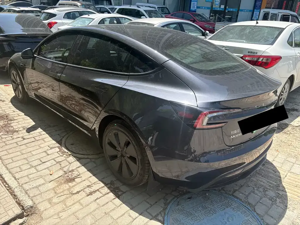 Tesla Model 3 — фото 5