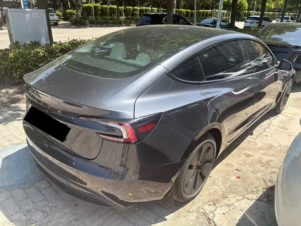 Tesla Model 3 — фото 8