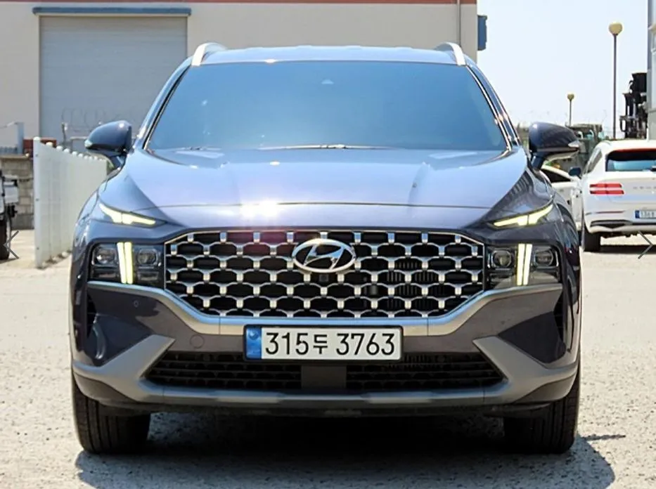 Hyundai Santafe — фото 1