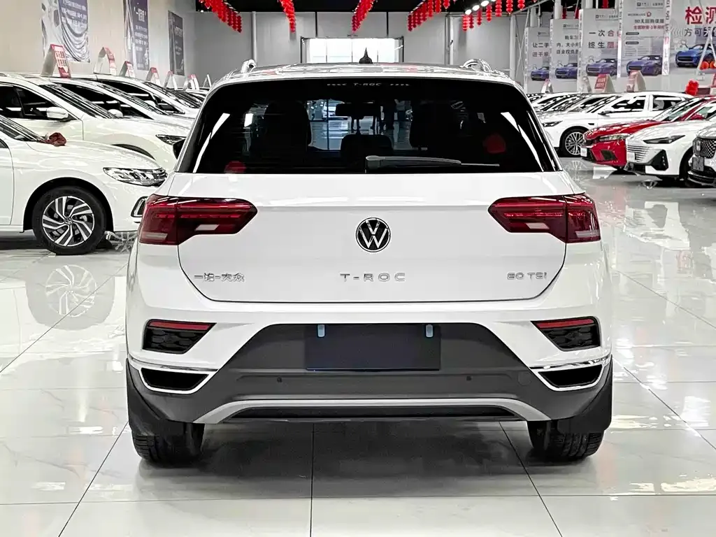 Volkswagen T-Roc — фото 5