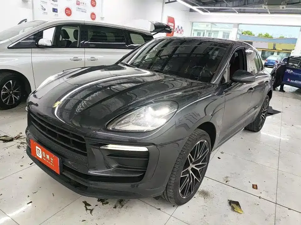 Porsche Macan — фото 1