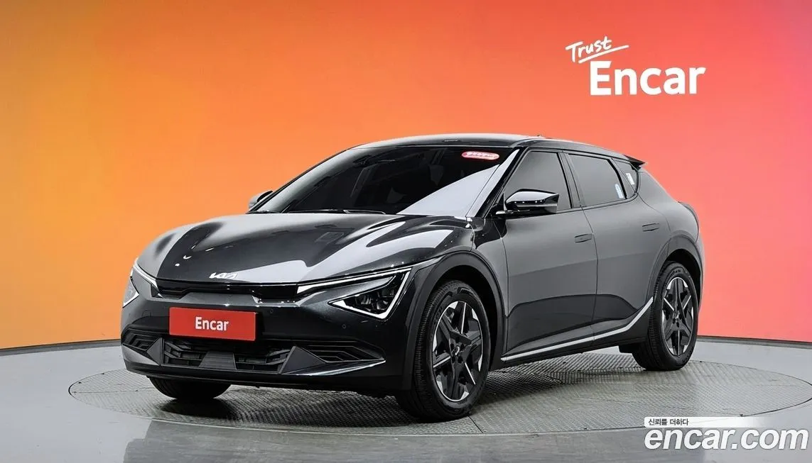 Kia EV6 — фото 1