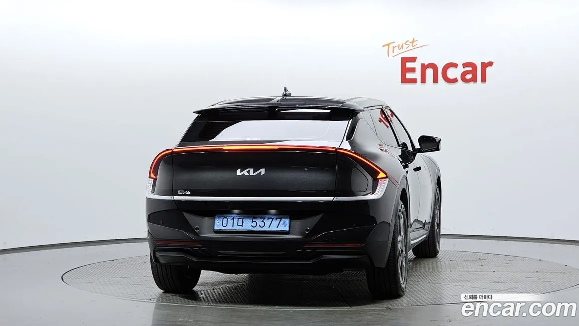 Kia EV6 — фото 2