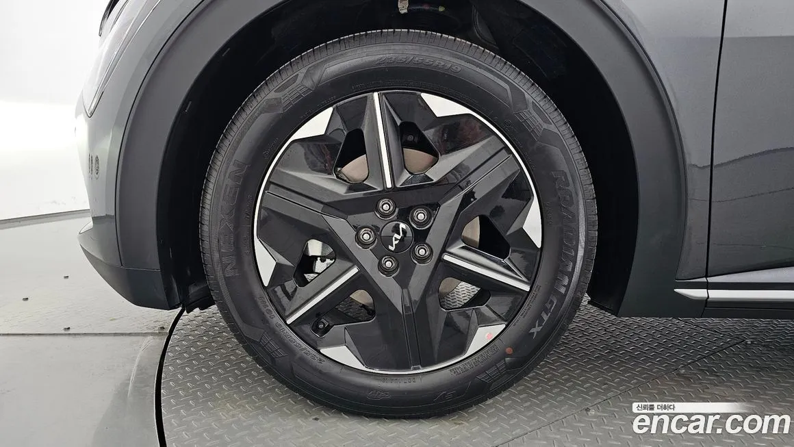 Kia EV6 — фото 7