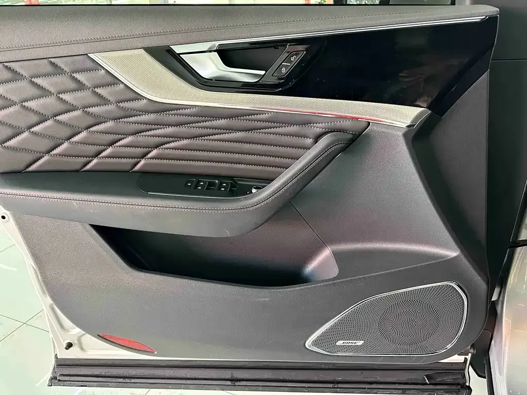 Hongqi HS5 2021 из CN, фото 8