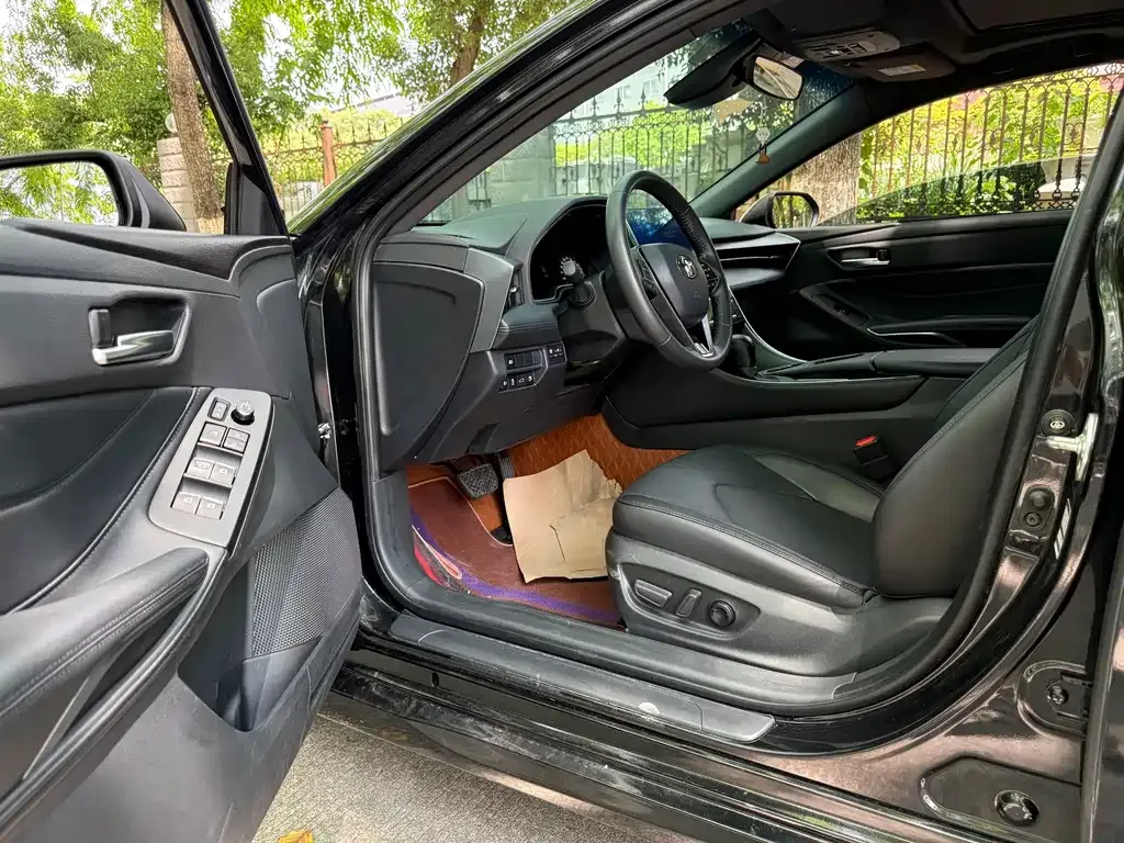 Toyota Avalon 2023 из CN, фото 9
