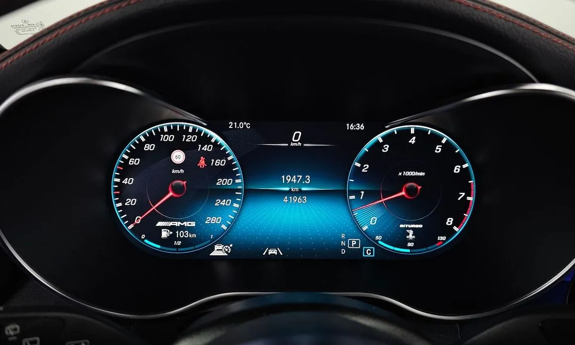 Mercedes-Benz GLC-Class 2021 из KR, фото 2