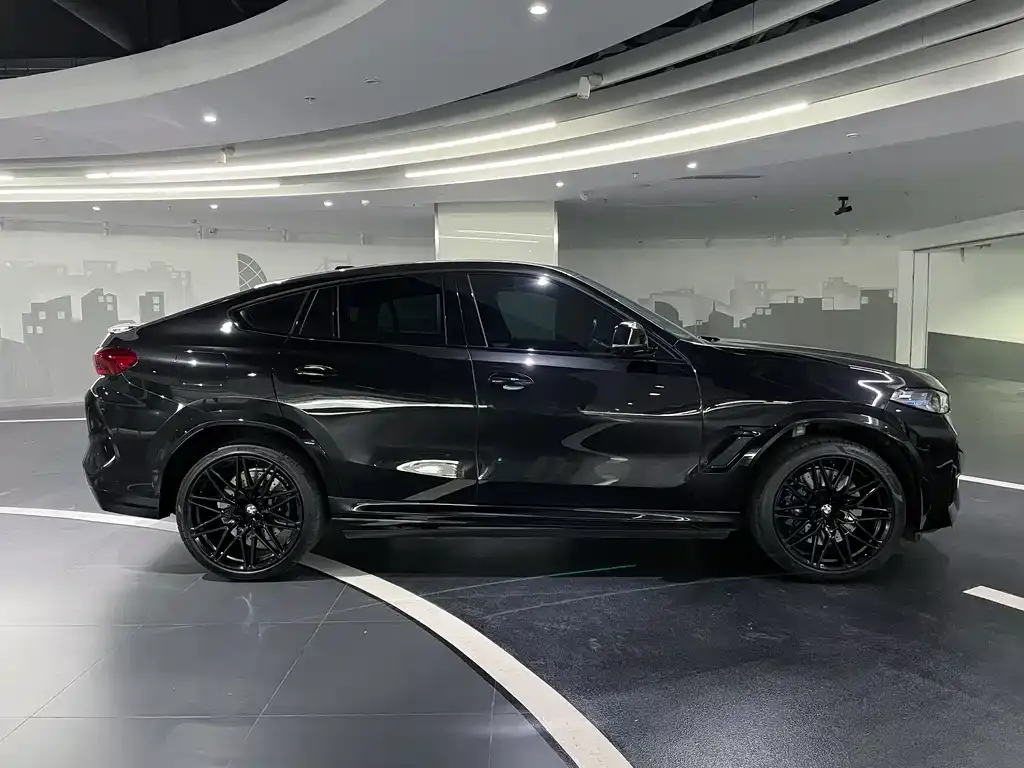BMW X6 M 2023 из CN, фото 3