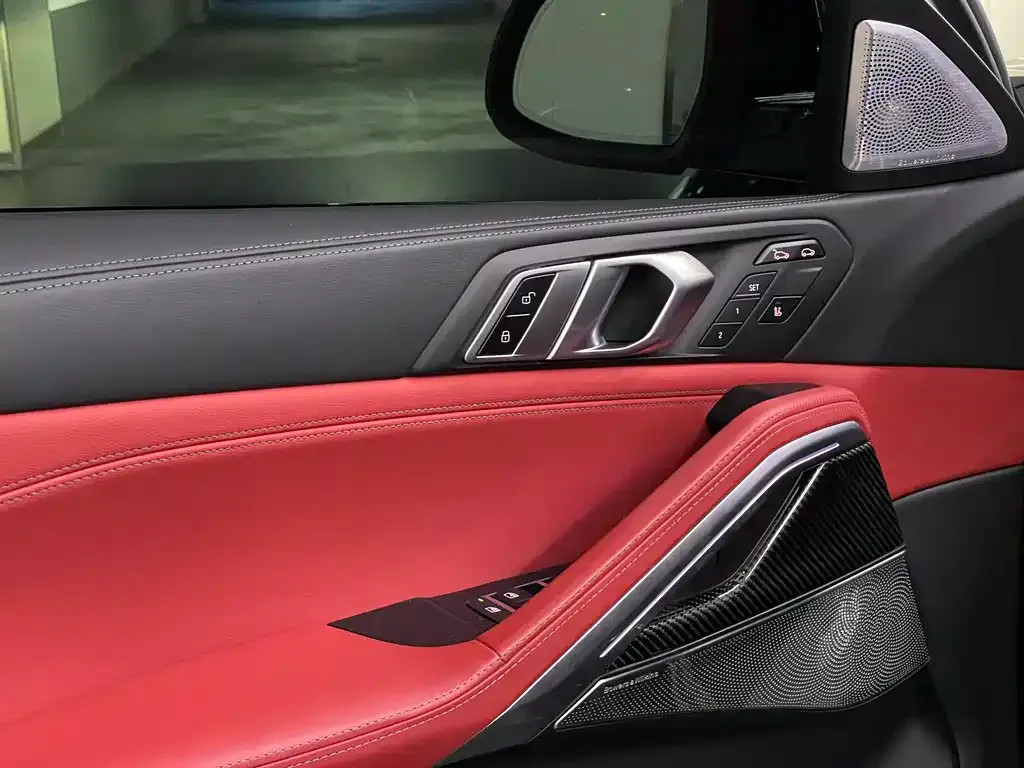 BMW X6 M 2023 из CN, фото 2