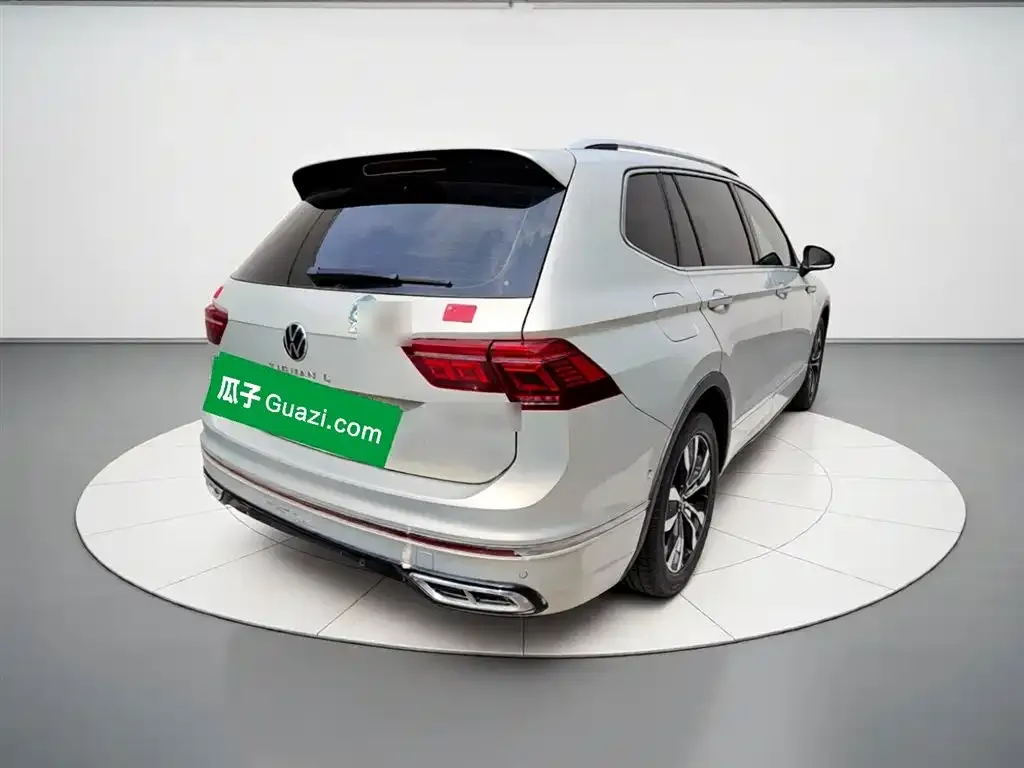 Volkswagen Tiguan L 2022 из CN, фото 3