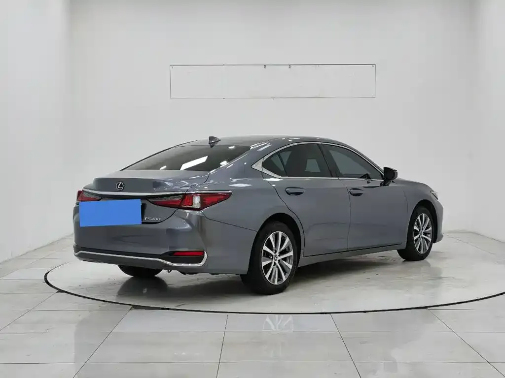Lexus ES — фото 2