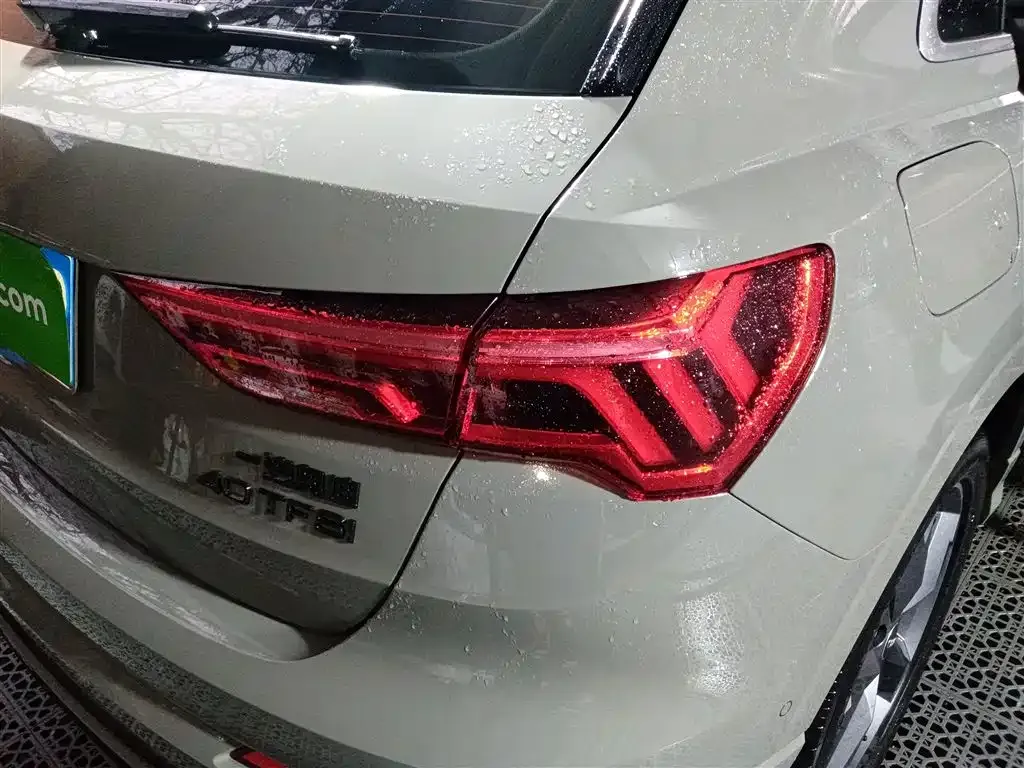Audi Q3 — фото 4