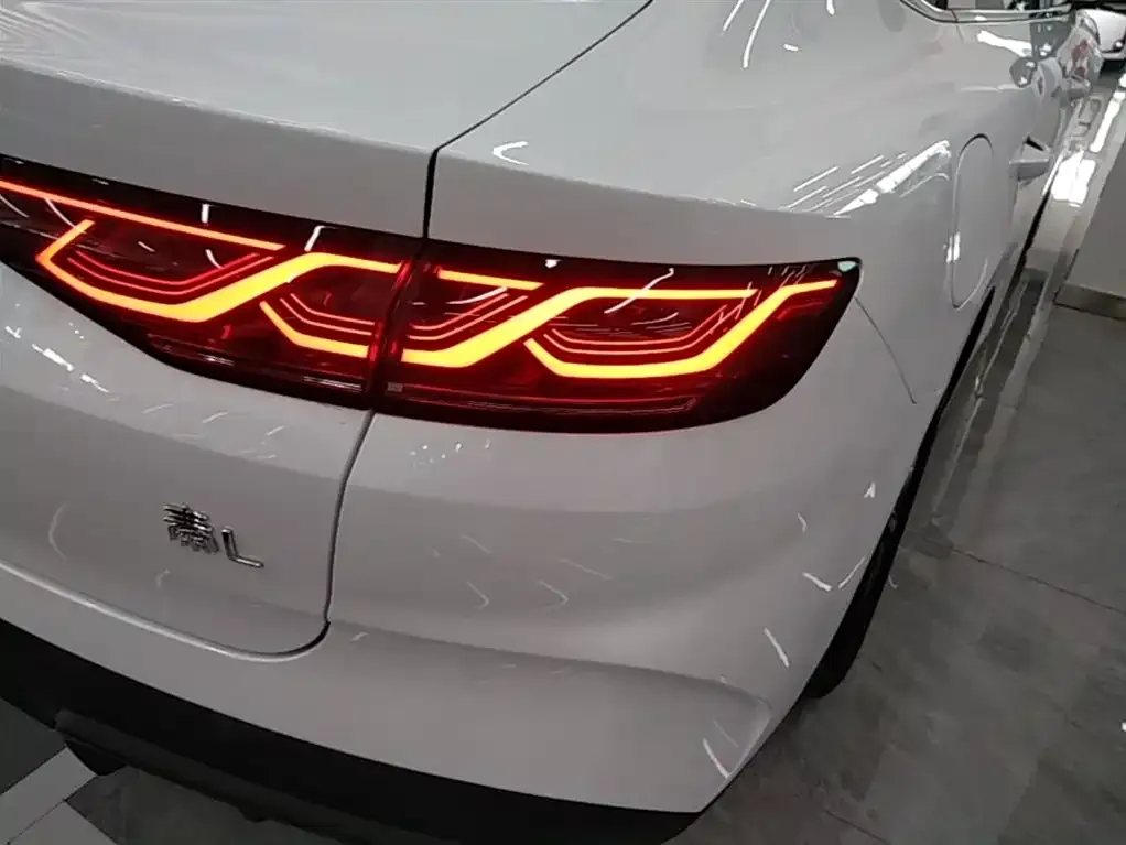 BYD Qin L — фото 4