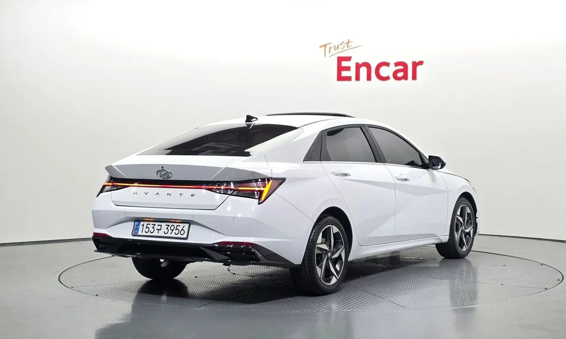 Hyundai AVANTE — фото 2