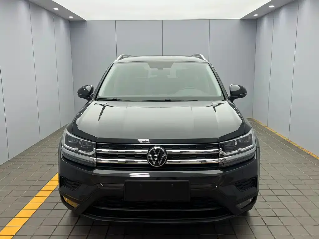 Volkswagen Tharu — фото 2