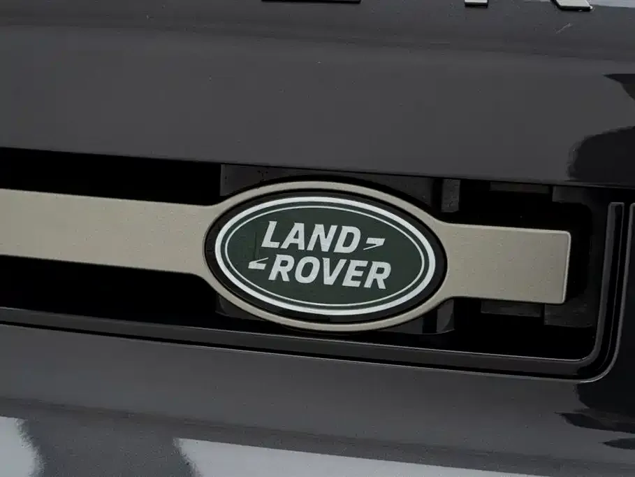 Land Rover Defender — фото 5