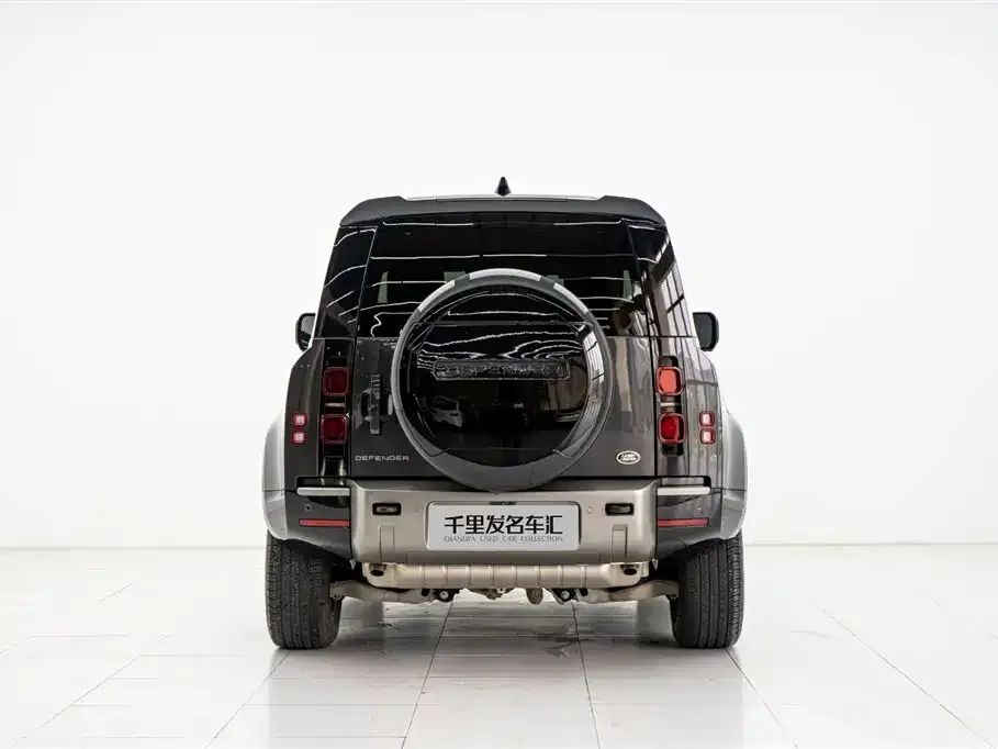Land Rover Defender — фото 7