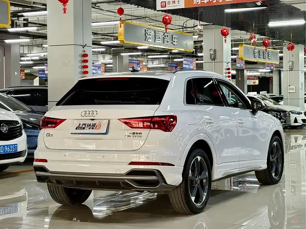 Audi Q3 — фото 7