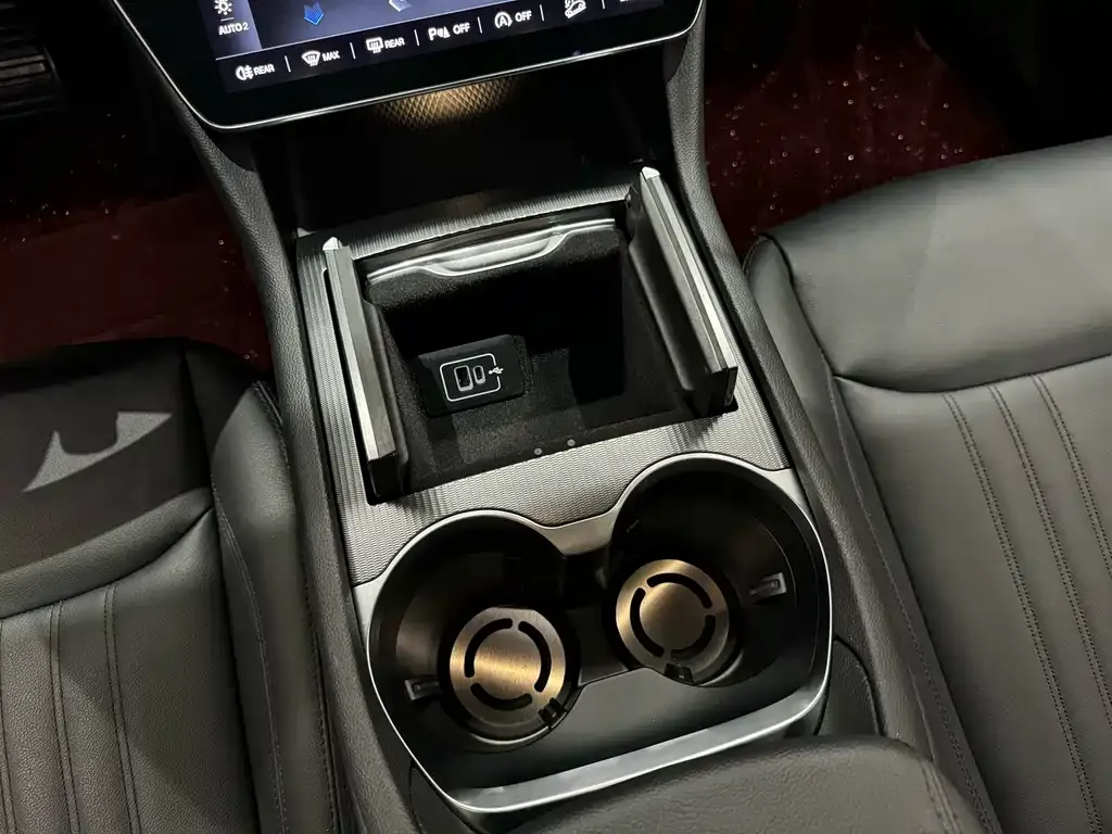 Maserati Grecale 2023 из CN, фото 4