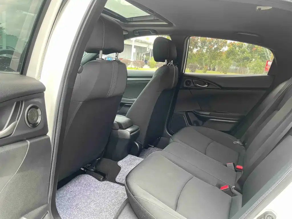 Honda Civic — фото 4
