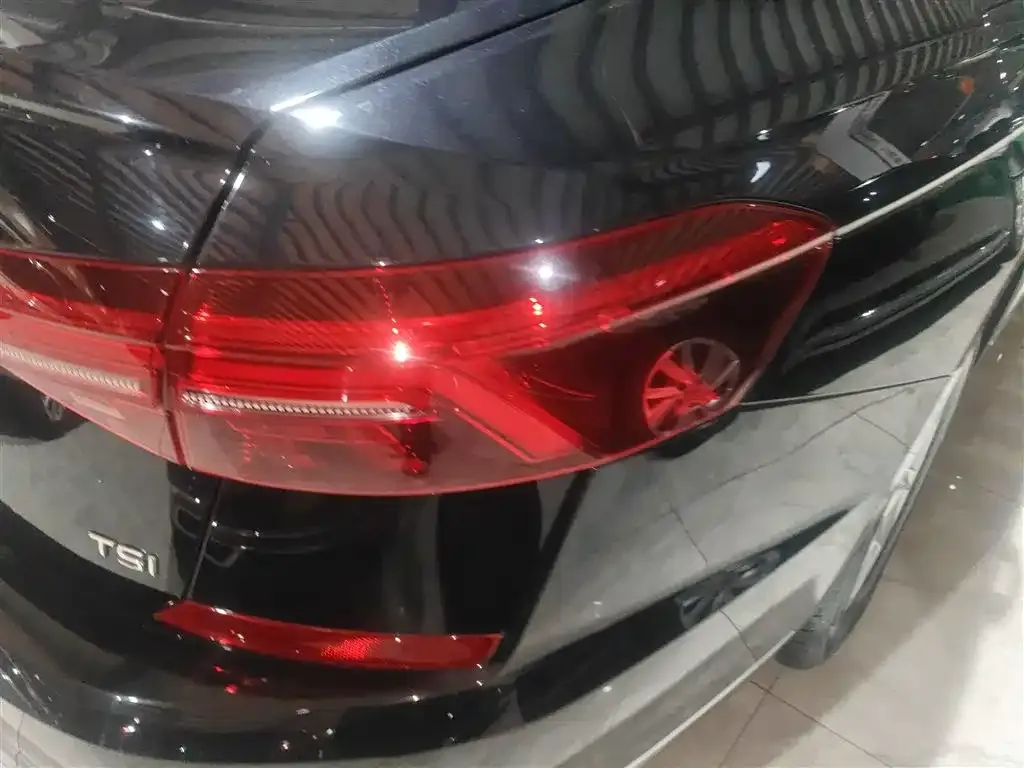 Volkswagen Passat — фото 2