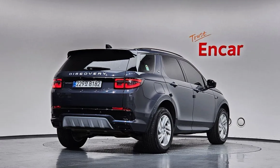 Land Rover Discovery Sport 2025 из KR, фото 10