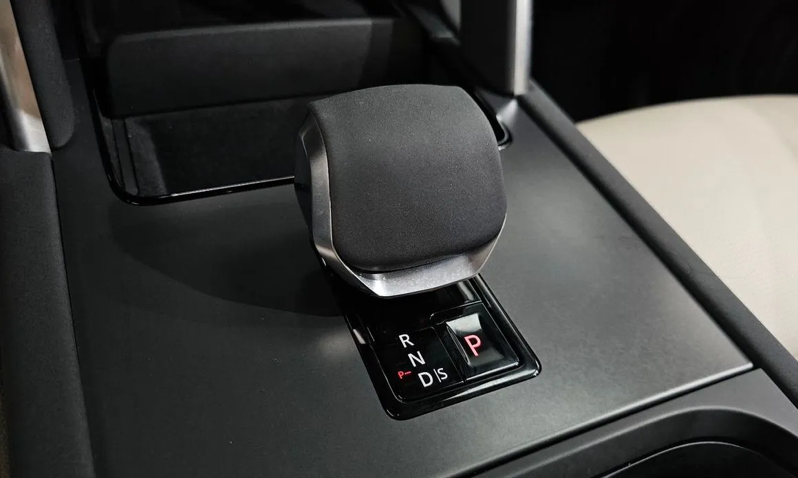 Land Rover Discovery Sport 2025 из KR, фото 6