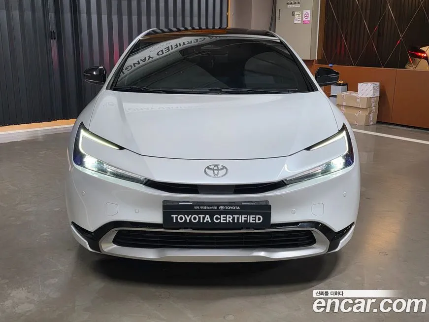Toyota Prius 2024 из KR, фото 10