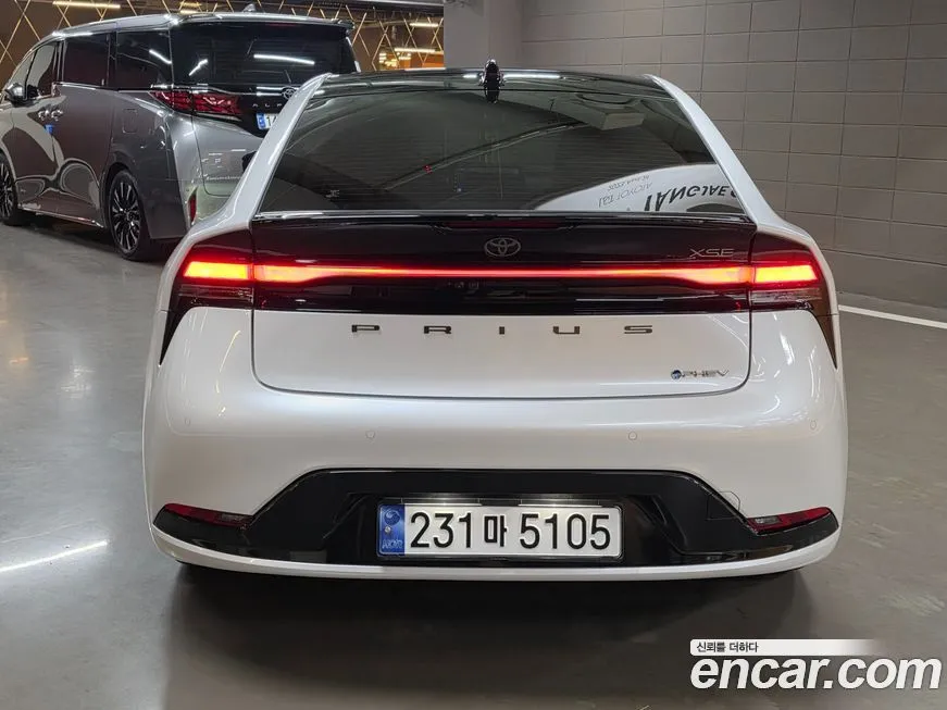Toyota Prius 2024 из KR, фото 6