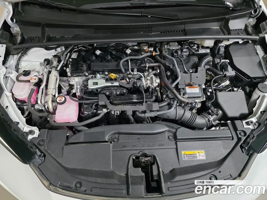 Toyota Prius 2024 из KR, фото 9