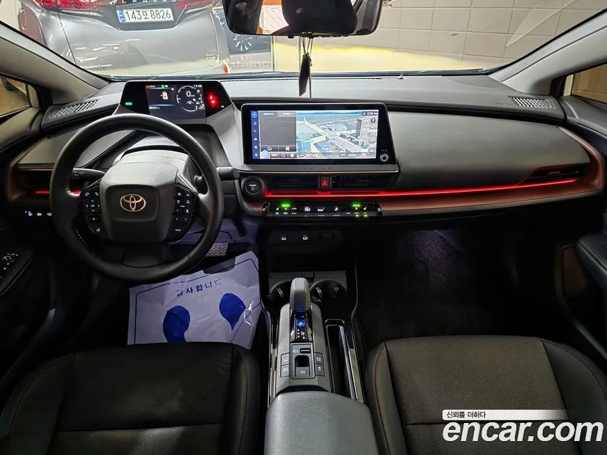 Toyota Prius 2024 из KR, фото 2