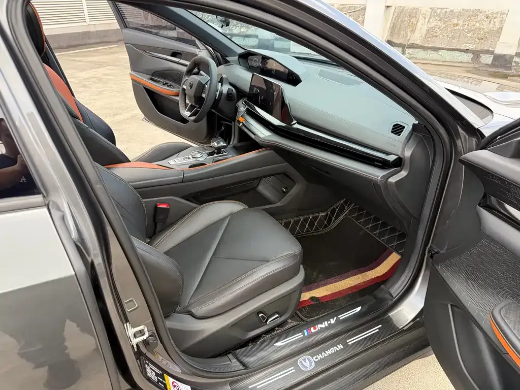 Changan UNI-V 2023 из CN, фото 5