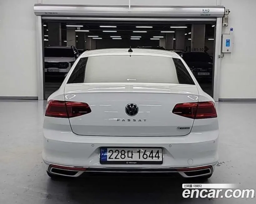 Volkswagen Passat — фото 2