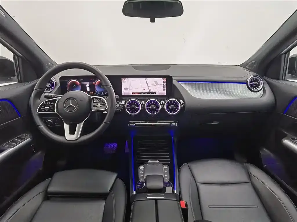 Mercedes-Benz GLA — фото 7