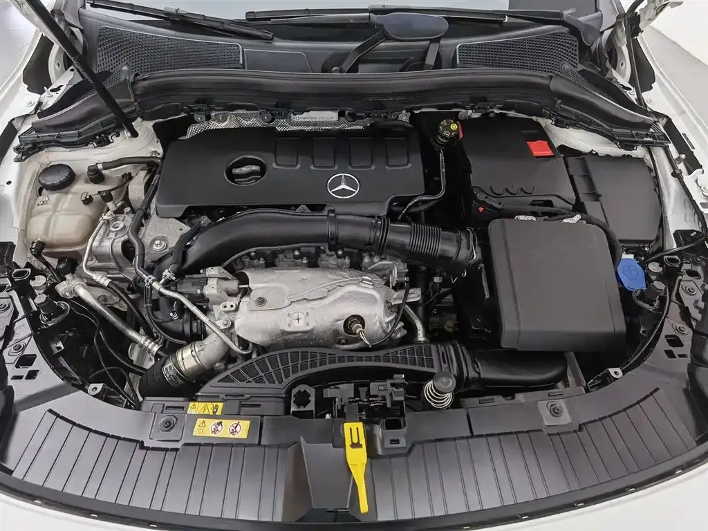 Mercedes-Benz GLA — фото 9