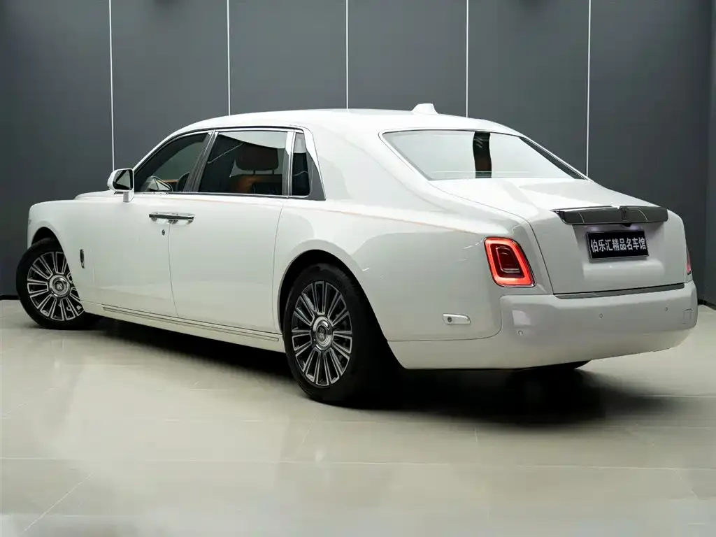 Rolls-Royce Phantom 2022 из CN, фото 2