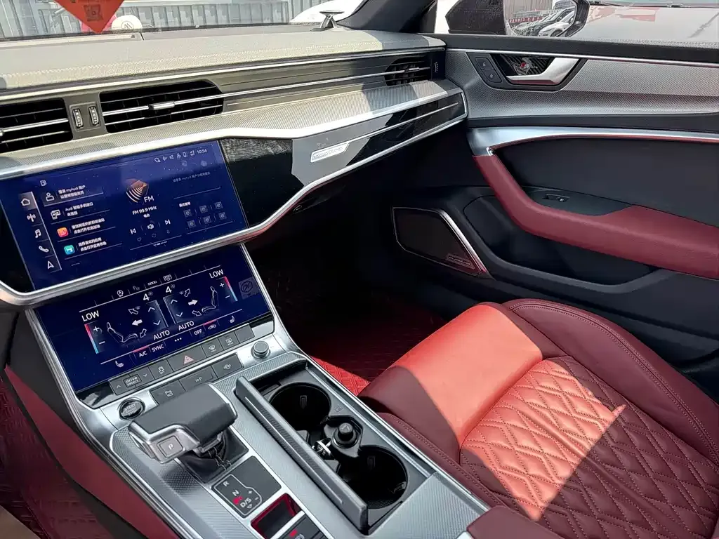 Audi A7L — фото 5