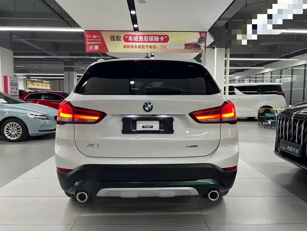 BMW X1 — фото 10