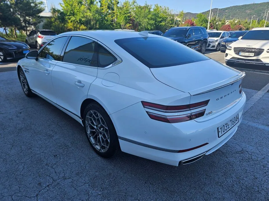 Genesis G80 — фото 10