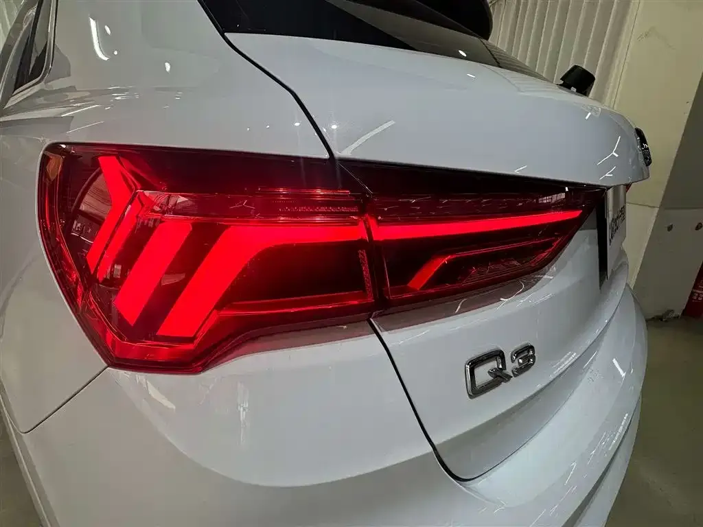 Audi Q3 — фото 4