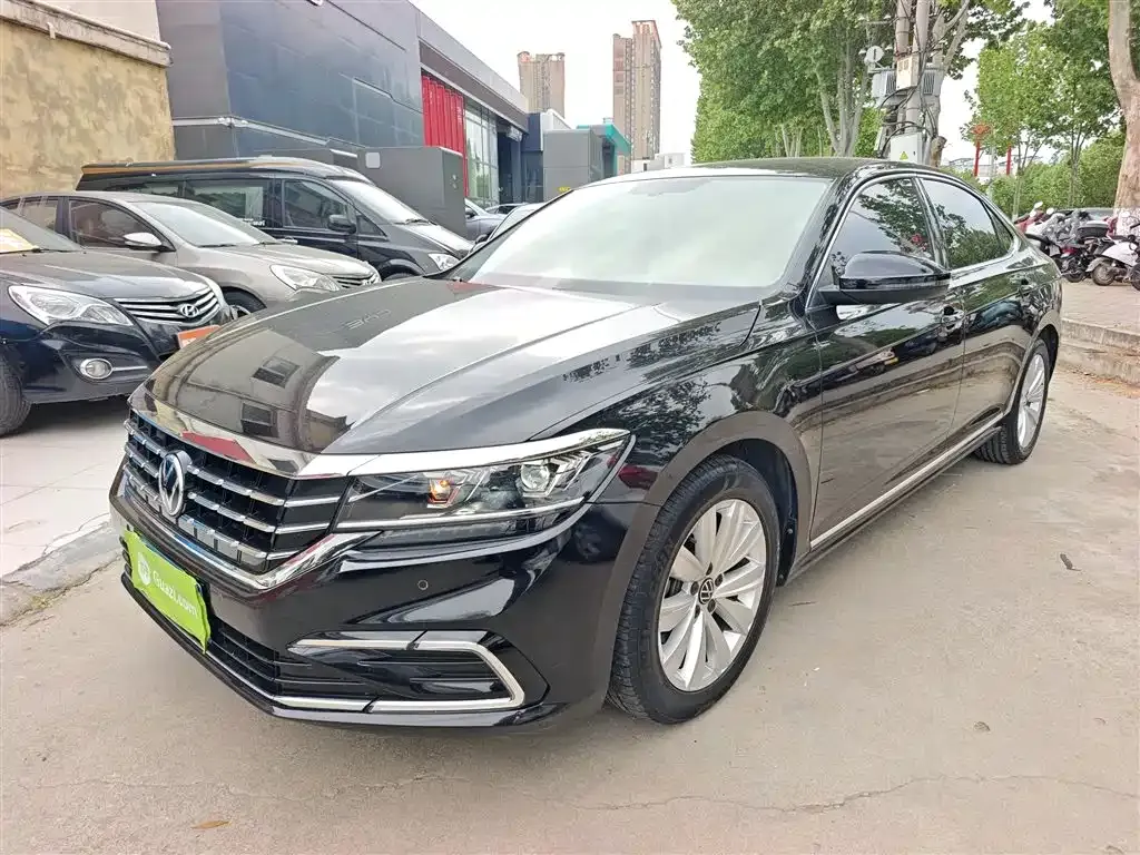 Volkswagen Passat — фото 8
