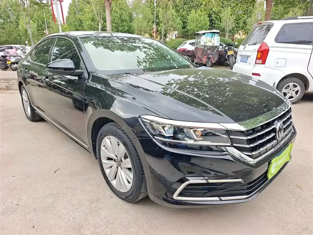 Volkswagen Passat — фото 10