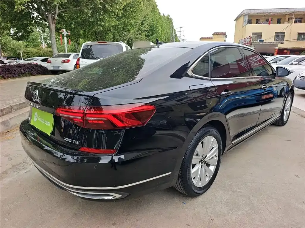 Volkswagen Passat — фото 7