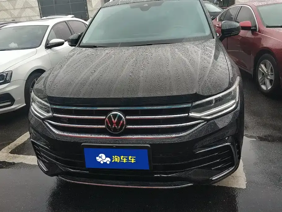 Volkswagen Tiguan L — фото 7