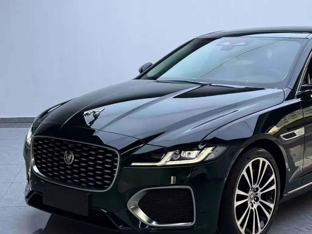 Jaguar XFL — фото 9
