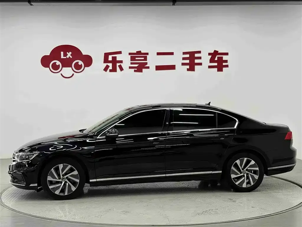 Volkswagen Magotan GTE PHEV 2022 из CN, фото 3