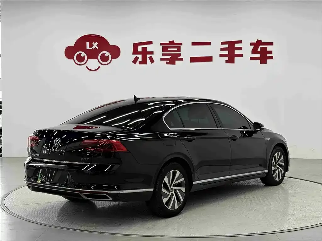 Volkswagen Magotan GTE PHEV 2022 из CN, фото 5