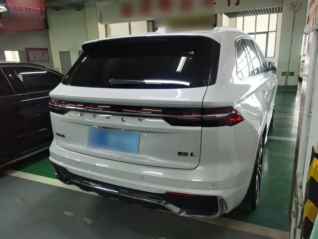 Geely Xingyue L — фото 8