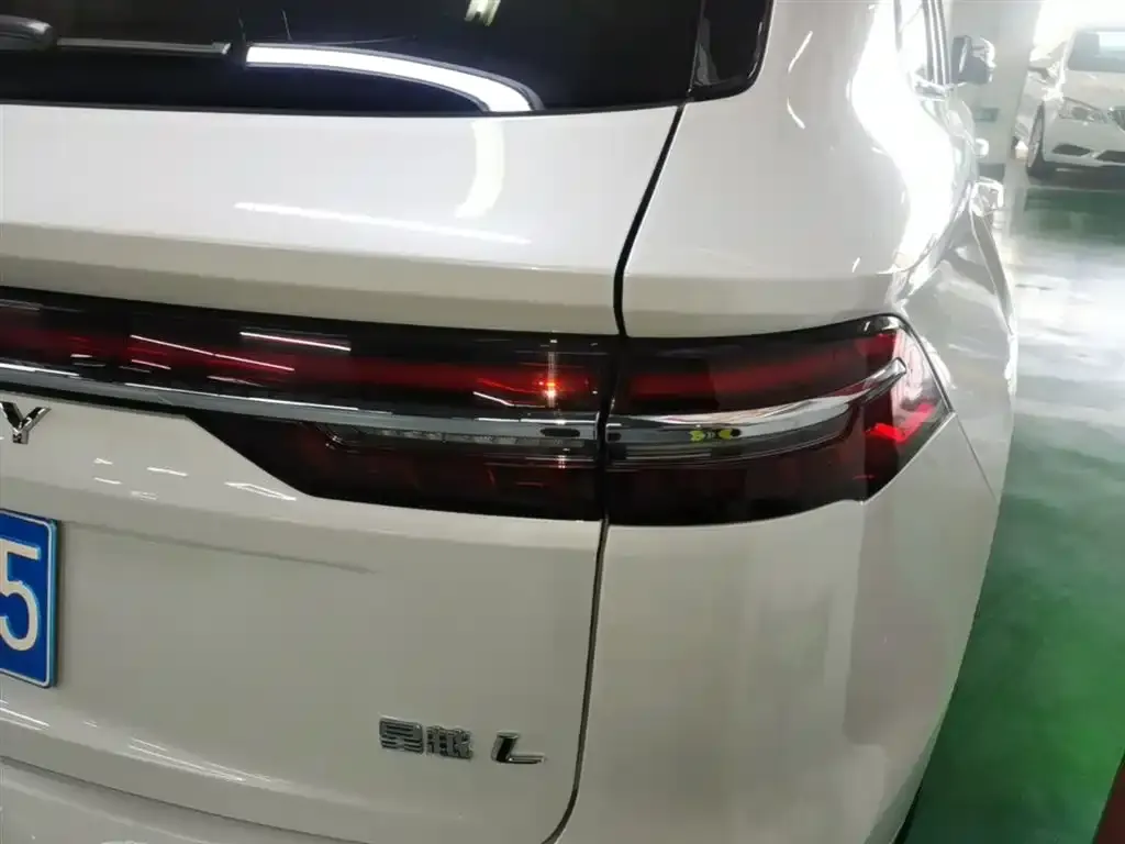 Geely Xingyue L — фото 3