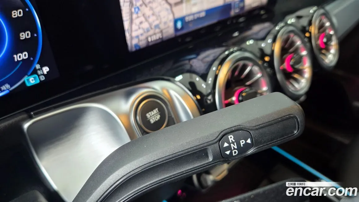 Mercedes-Benz EQB 2025 из KR, фото 7